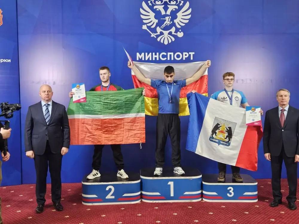 Сборная команда Северной Осетии по армрестлингу заняла первое место на первенстве России Сборная команда Северной Осетии по армрестлингу заняла первое место на первенстве России