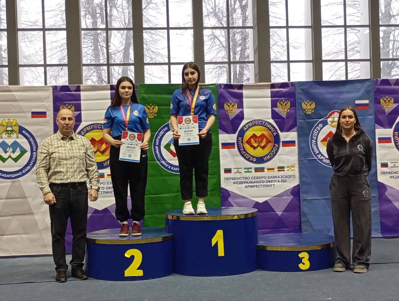 Сборная команда Северной Осетии по армрестлингу заняла первое место на первенстве России Сборная команда Северной Осетии по армрестлингу заняла первое место на первенстве России