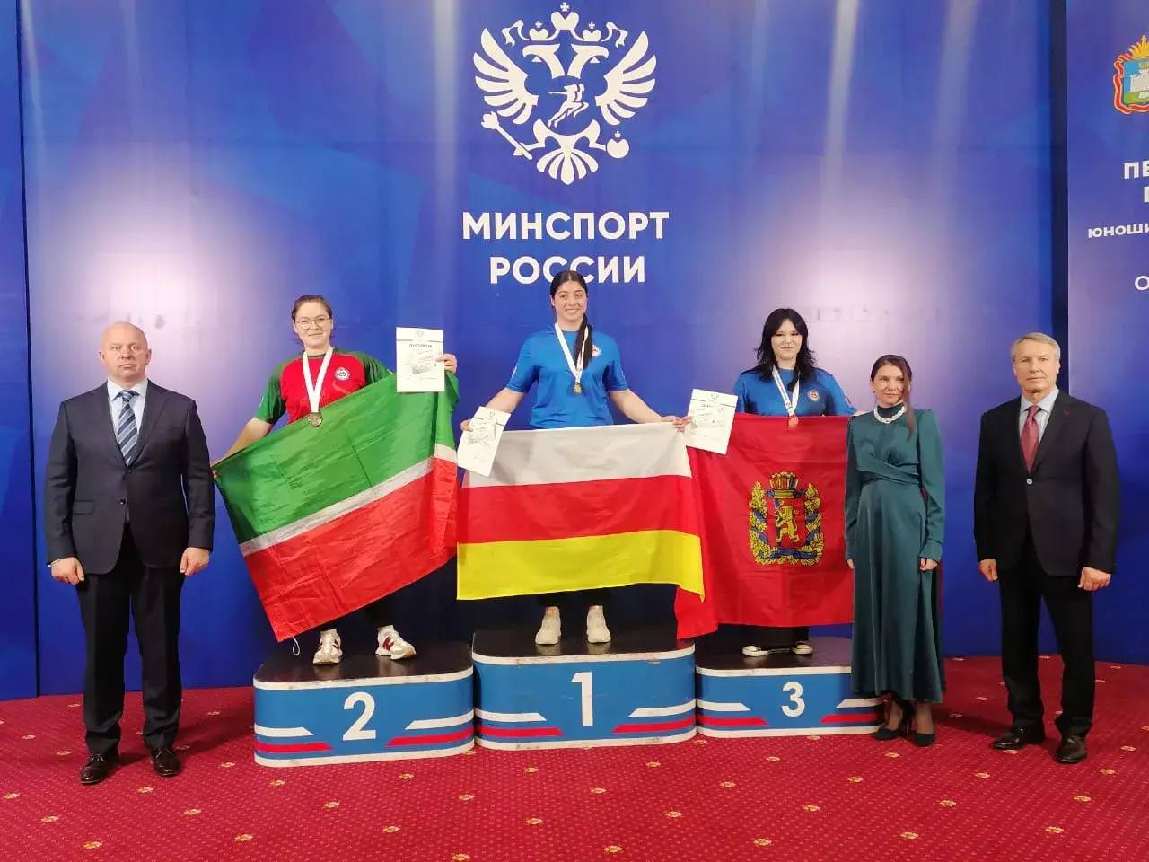 Сборная команда Северной Осетии по армрестлингу заняла первое место на первенстве России Сборная команда Северной Осетии по армрестлингу заняла первое место на первенстве России