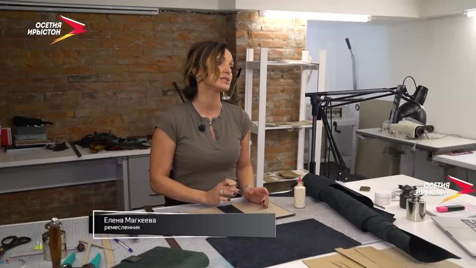 Как мастер Елена Магкеева превращает обычный кусок кожи в тёплый, живой подарок - с душой, историей и вниманием к каждой детали?