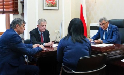 Глава РО – Алания Сергей Меняйло провел личный прием граждан