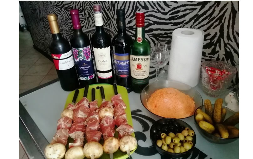 Искусство наслаждения вином: советы по подаче и закускам