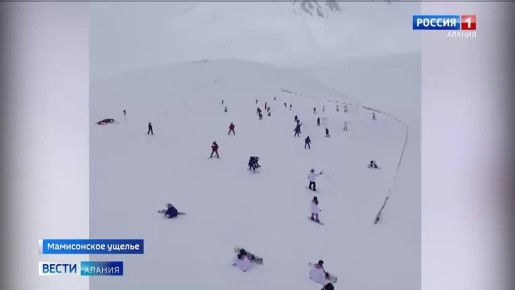 Студенческий спортклуб СОГУ "Алания" открыли спуском по трассе курорта "Мамисон"