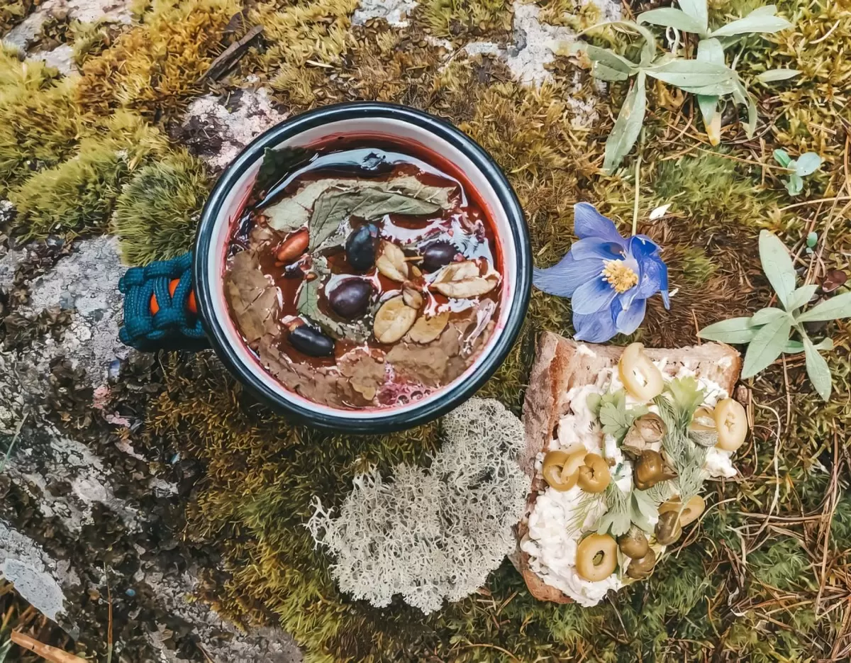 Сэндвич с тунцом на ремесленном хлебе