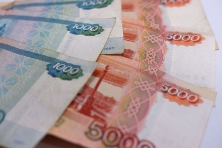 Правительственная комиссия инициирует ужесточение контроля за безналичными доходами россиян