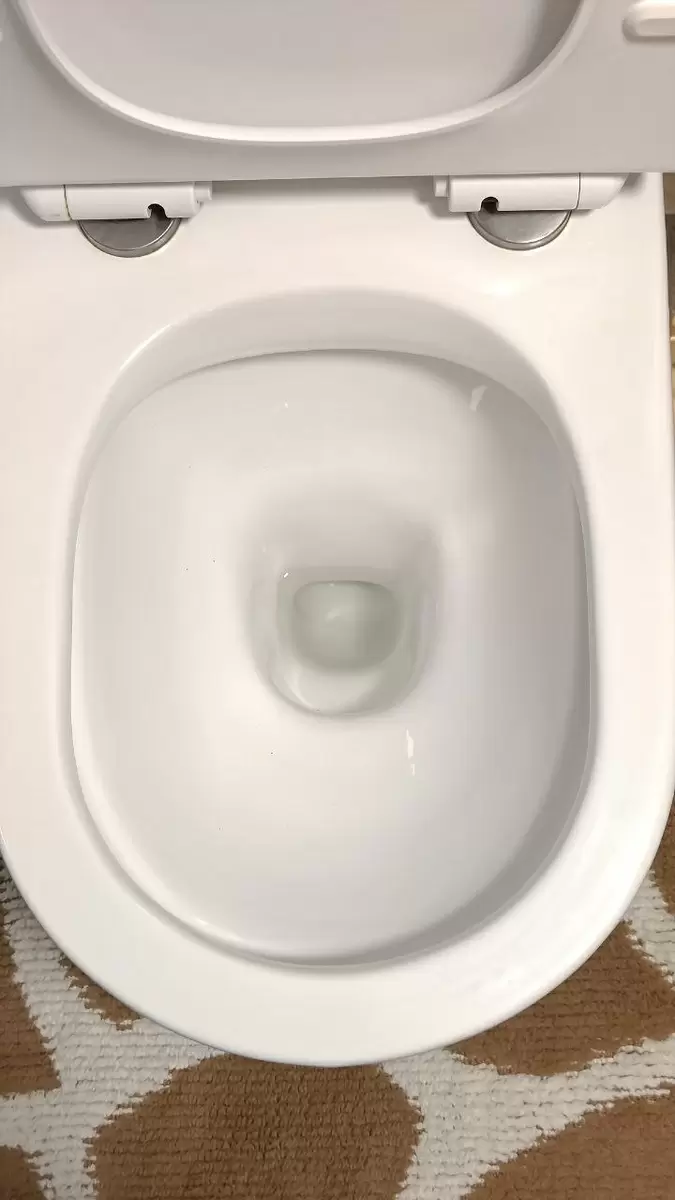 Чистый унитаз без усилий: удивительное средство на кухне