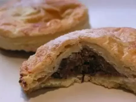 Вкусные пирожки с мясом: традиции и современные рецепты