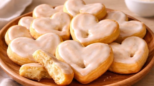 Нежные творожные печенья-сердечки с глазурью: быстрый и уютный десерт