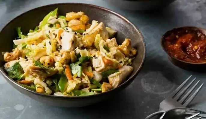 Секреты идеального салата с копченой курицей