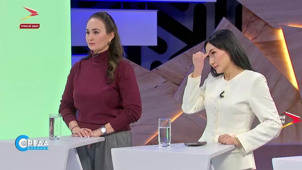«Она пирог в четыре складывает и кушает, а потом ей нужно менять сустав…»