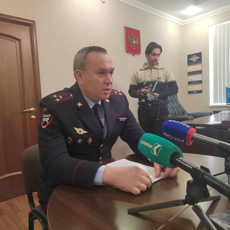 Глава ГИБДД Северной Осетии Александр Шалагин выразил серьезную обеспокоенность "беспрецедентным увеличением количества ДТП, повлекших гибель людей"