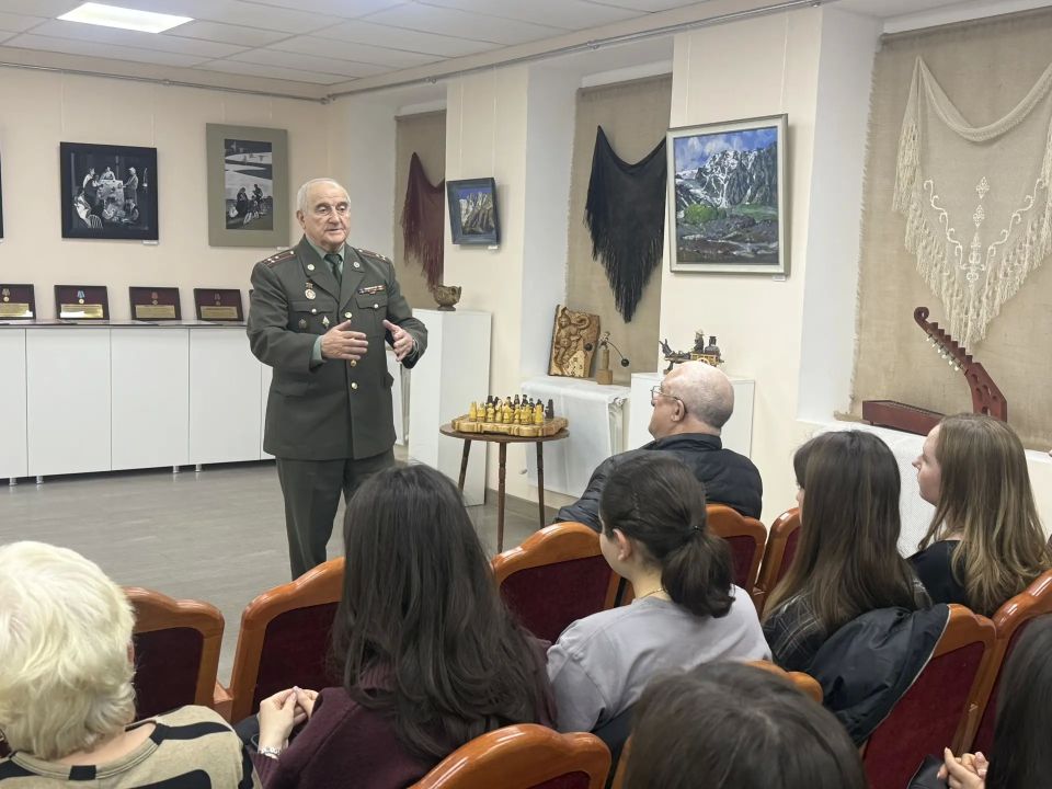В Республиканском доме народного творчества РСО-Алания состоялось торжественное открытие Республиканской выставки народного творчества «Путь к Победе» В Республиканском доме народного творчества РСО-Алания состоялось торжественное открытие Республиканской выставки народного творчества «Путь к Победе»