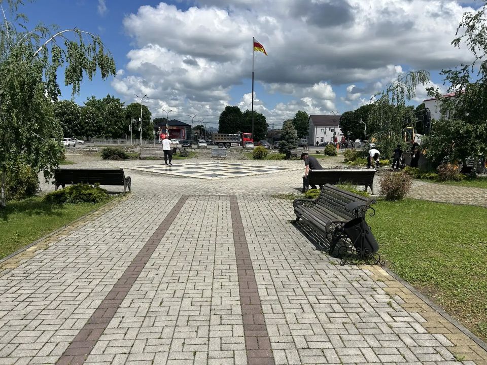 В Ардонском муниципальном районе Республики Северная Осетия-Алания в рамках реализации федерального проекта «Формирование комфортной городской среды» национального проекта «Инфраструктура для жизни» началось благоустройство...