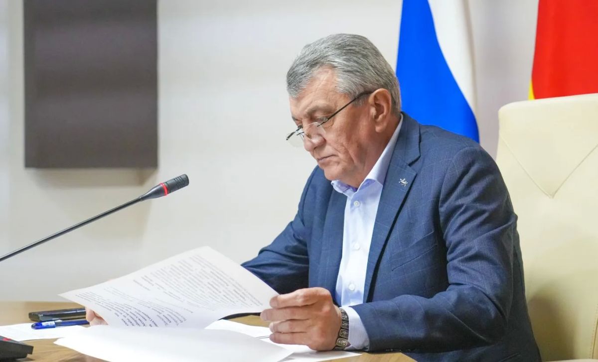 Глава РСО – Алания Сергей Меняйло провел второе в этом году заседание Комиссии по противодействию незаконному обороту промышленной продукции в Северной Осетии Глава РСО – Алания Сергей Меняйло провел второе в этом году заседание Комиссии по противодействию незаконному обороту промышленной продукции в Северной Осетии
