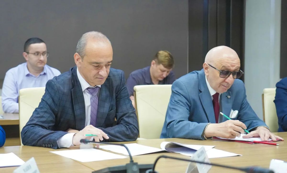 Глава РСО – Алания Сергей Меняйло провел второе в этом году заседание Комиссии по противодействию незаконному обороту промышленной продукции в Северной Осетии Глава РСО – Алания Сергей Меняйло провел второе в этом году заседание Комиссии по противодействию незаконному обороту промышленной продукции в Северной Осетии