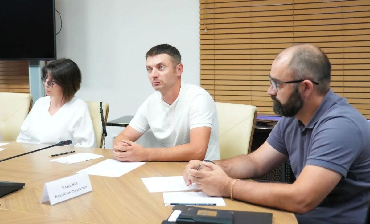 Глава РСО – Алания Сергей Меняйло провел совещание по вопросам деятельности рыбоводческих хозяйств Северной Осетии Глава РСО – Алания Сергей Меняйло провел совещание по вопросам деятельности рыбоводческих хозяйств Северной Осетии