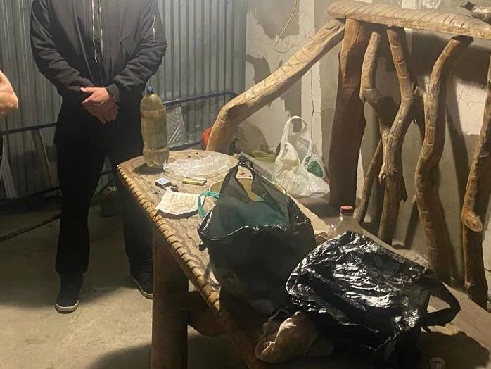 За минувшие сутки в ходе ОПМ «Мак» полицейские изъяли из незаконного оборота масло каннабиса, марихуану и героин За минувшие сутки в ходе ОПМ «Мак» полицейские изъяли из незаконного оборота масло каннабиса, марихуану и героин