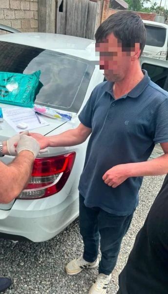 Полицейские Владикавказа за сутки изъяли около 100 граммов наркотиков в рамках операции «МАК» Полицейские Владикавказа за сутки изъяли около 100 граммов наркотиков в рамках операции «МАК»