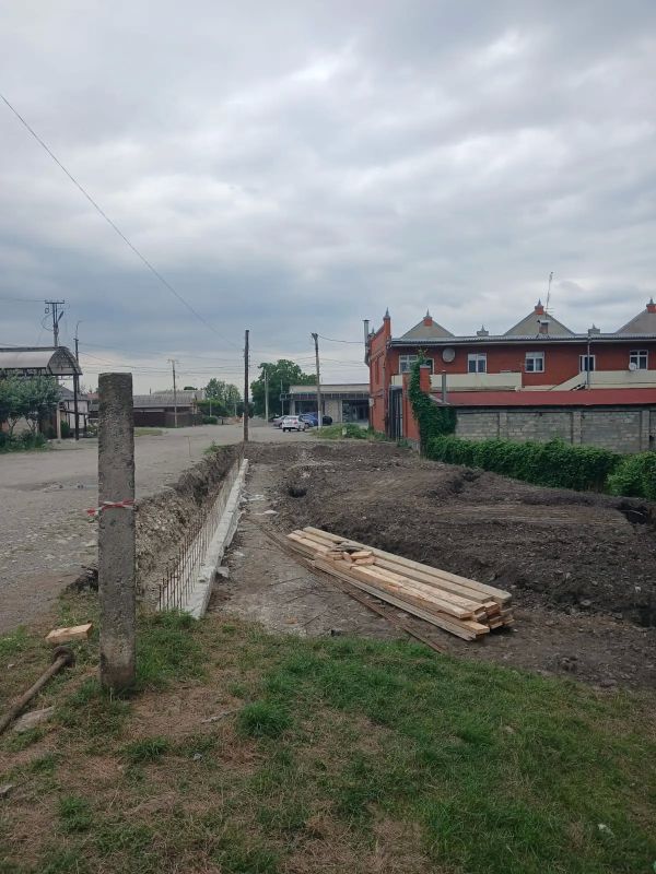 В Ардоне благоустраивается общественная территория В Ардоне благоустраивается общественная территория