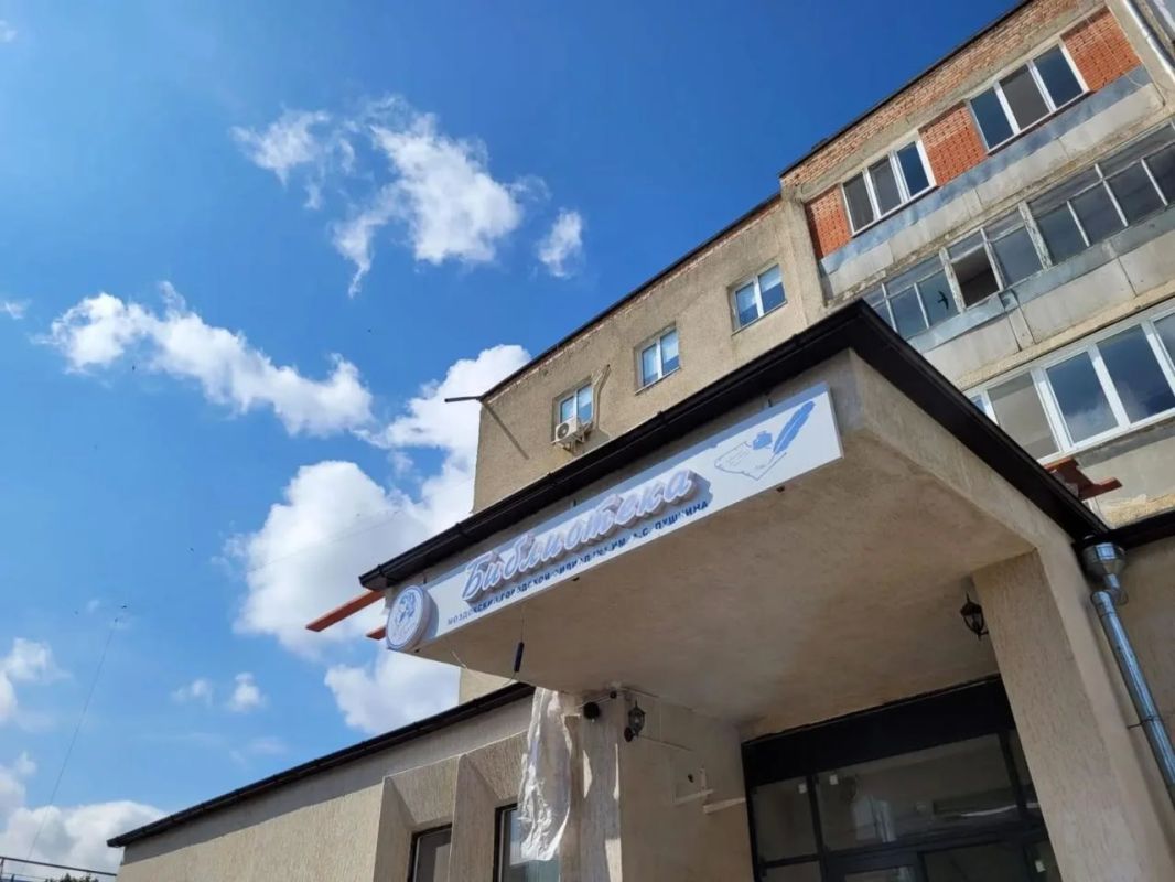 Благодаря национальному проекту «Семья» в Моздоке продолжается капитальный ремонт библиотеки имени Александра Сергеевича Пушкина