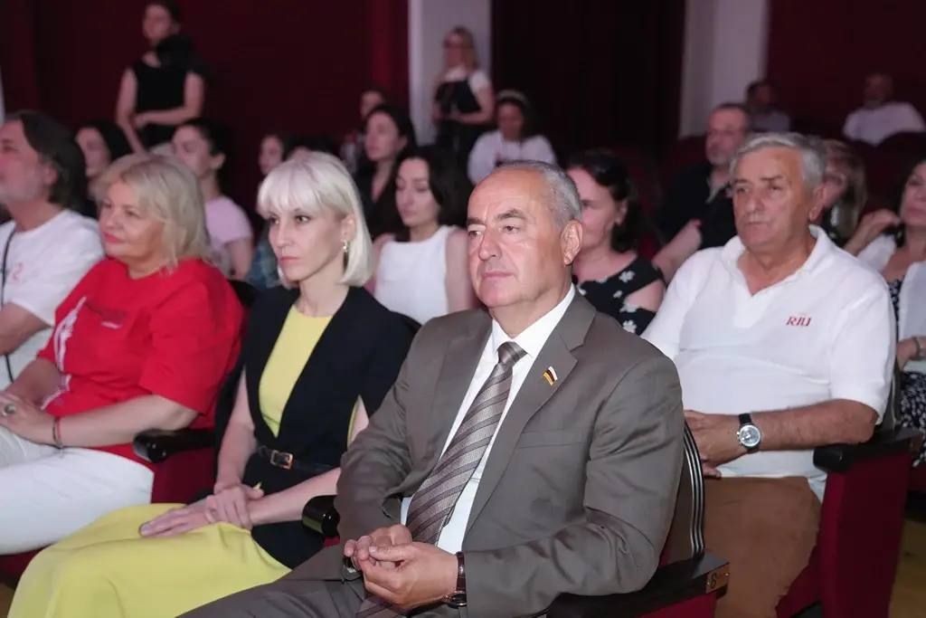 В Театре юного зрителя «Саби» состоялось торжественное закрытие II Международной школы кукольников имени Сергея Образцова В Театре юного зрителя «Саби» состоялось торжественное закрытие II Международной школы кукольников имени Сергея Образцова