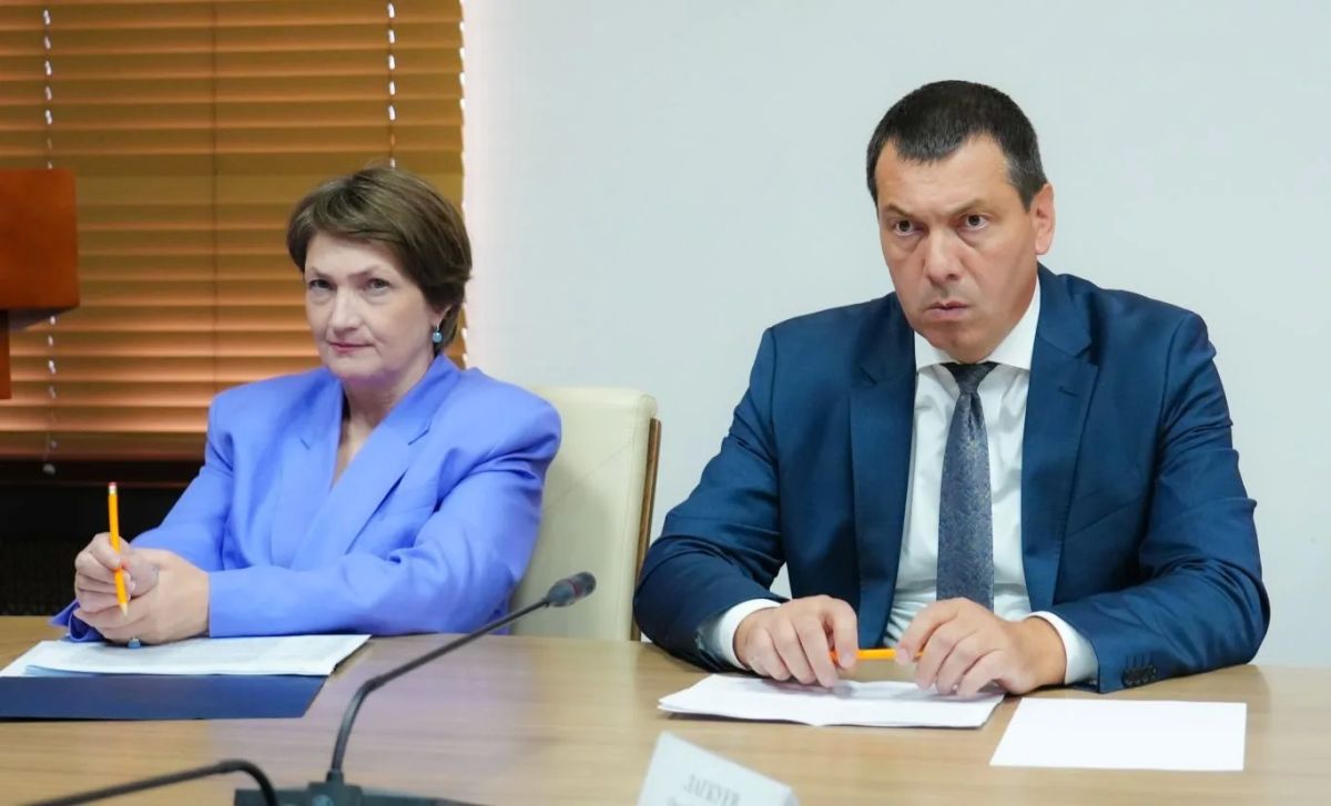 Председатель Правительства РСО – Алания Борис Джанаев провел совещание по вопросу модернизации центров занятости населения Северной Осетии Председатель Правительства РСО – Алания Борис Джанаев провел совещание по вопросу модернизации центров занятости населения Северной Осетии