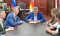 Глава РСО – Алания Сергей Меняйло встретился с народным артистом РФ Владимиром Вдовиченковым и артистом театра и кино, обладателем награды «Золотой Орел» Павлом Деревянко