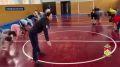 В Дигорском районе Северной Осетии в рамках акции «Зарядка со стражем порядка» инспектор ПДН провела для школьников утро здоровья и безопасности