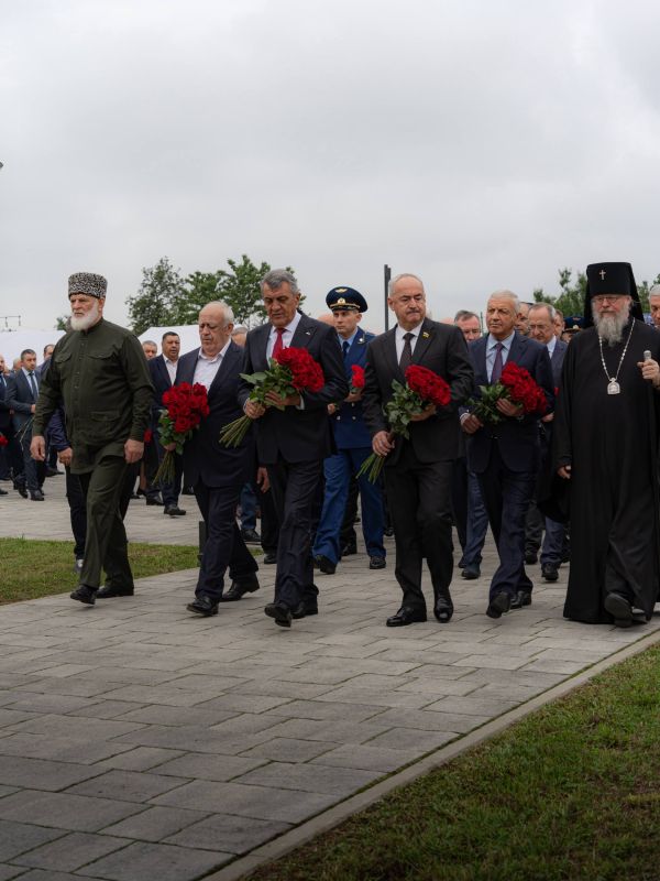 В 22-ую годовщину теракта в Беслане мы вспоминаем жертв страшной трагедии, оправиться от которой не смогли до сих пор несмотря на минувшие годы В 22-ую годовщину теракта в Беслане мы вспоминаем жертв страшной трагедии, оправиться от которой не смогли до сих пор несмотря на минувшие годы