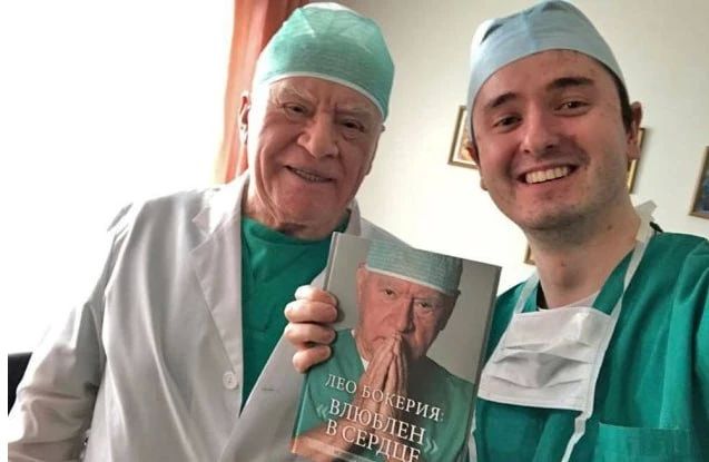 «Твой случай — один на миллиард!» Бокерия спас школьника после Беслана «Твой случай — один на миллиард!» Бокерия спас школьника после Беслана