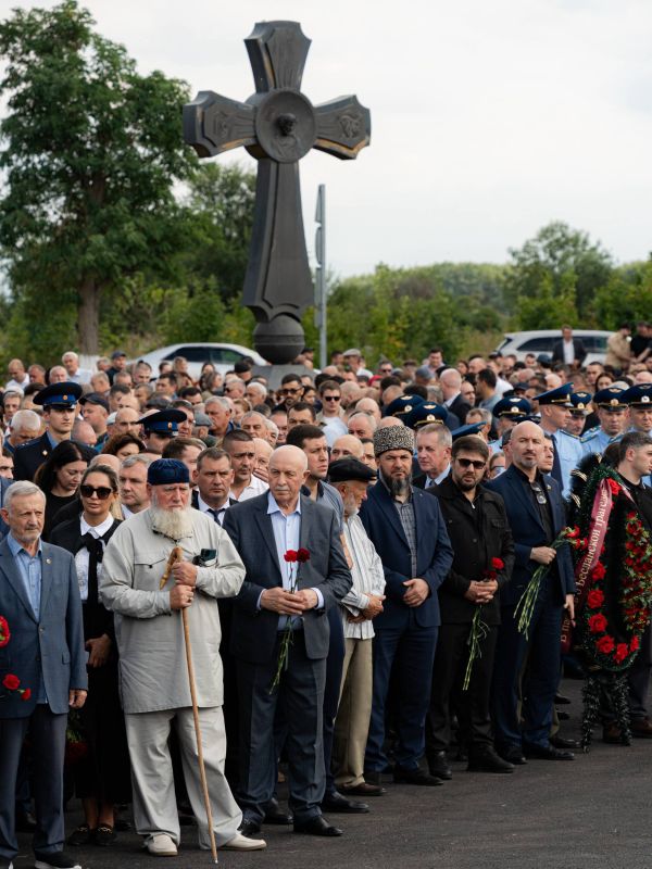 С болью в сердце вспоминаем пострадавших от кровавых рук террористов, и выражаем поддержку их близким С болью в сердце вспоминаем пострадавших от кровавых рук террористов, и выражаем поддержку их близким