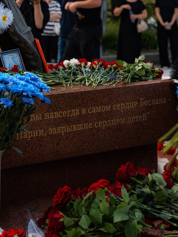 С болью в сердце вспоминаем пострадавших от кровавых рук террористов, и выражаем поддержку их близким С болью в сердце вспоминаем пострадавших от кровавых рук террористов, и выражаем поддержку их близким