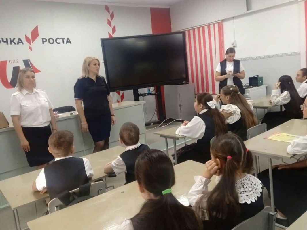 В Моздокском районе инспекторы Госавтоинспекции и ПДН встретились со школьниками В Моздокском районе инспекторы Госавтоинспекции и ПДН встретились со школьниками