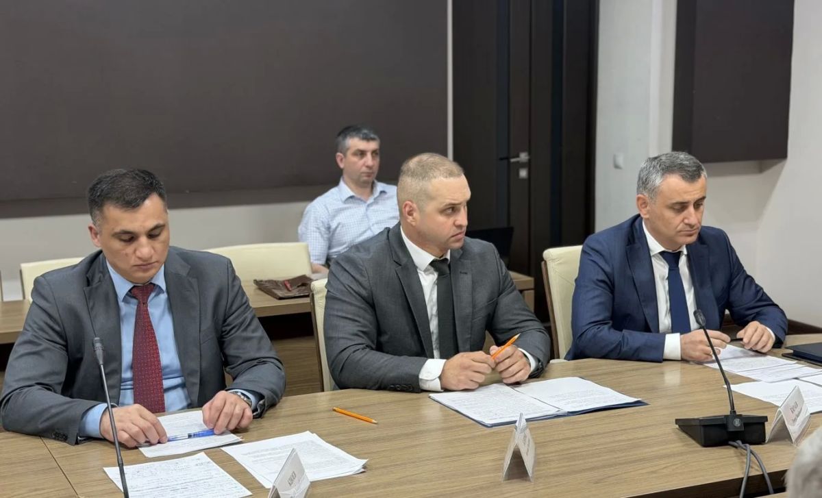 Вопросы подготовки объектов топливно-энергетического комплекса и жилищно-коммунального хозяйства к осенне-зимнему периоду на 2026-2027 годы обсудили на совещании под руководством Председателя Правительства РСО – Алания... Вопросы подготовки объектов топливно-энергетического комплекса и жилищно-коммунального хозяйства к осенне-зимнему периоду на 2026-2027 годы обсудили на совещании под руководством Председателя Правительства РСО – Алания...