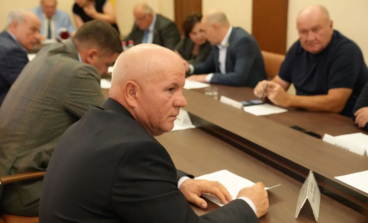 Олег Качаров провел заседание комитета по аграрной и земельной политике, экологии и природным ресурсам Олег Качаров провел заседание комитета по аграрной и земельной политике, экологии и природным ресурсам