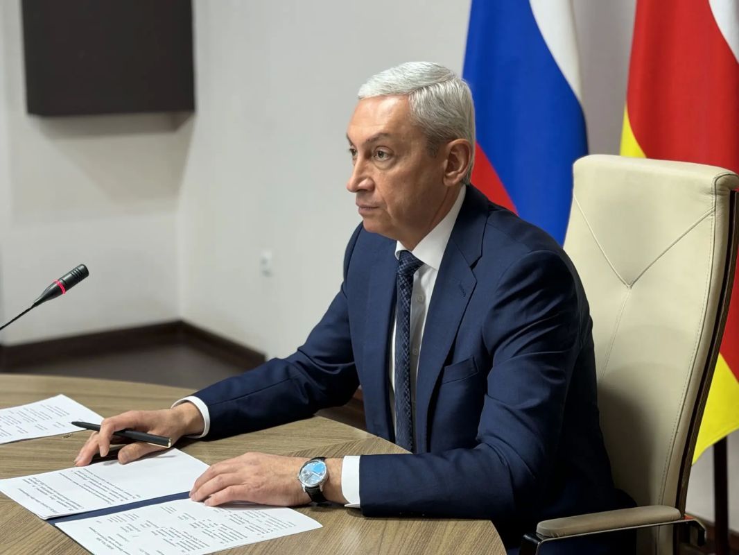 Председатель Правительства РСО – Алания Борис Джанаев провел заседание кабинета министров, на котором рассмотрены вопросы, направленные на развитие республики и повышение комфорта жителей региона Председатель Правительства РСО – Алания Борис Джанаев провел заседание кабинета министров, на котором рассмотрены вопросы, направленные на развитие республики и повышение комфорта жителей региона