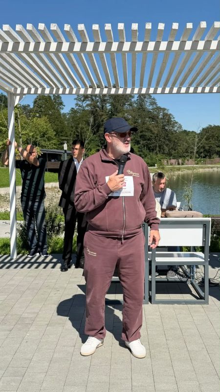 ПАРТИИ — НА СТАРТ!. 12 сентября во Владикавказе состоялся партийный велопробег «Твой голос — сила России!» ПАРТИИ — НА СТАРТ!. 12 сентября во Владикавказе состоялся партийный велопробег «Твой голос — сила России!»