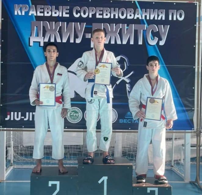 Спортсмены из Северной Осетии успешно выступили на Открытом краевом турнире по джиу-джитсу в Краснодарском крае Спортсмены из Северной Осетии успешно выступили на Открытом краевом турнире по джиу-джитсу в Краснодарском крае