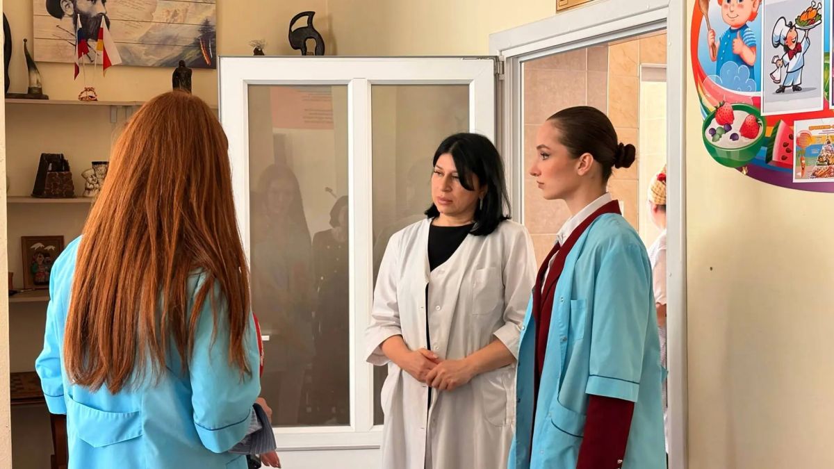 Роспотребнадзор отмечает 104-летие Роспотребнадзор отмечает 104-летие