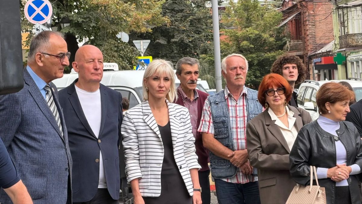 Во Владикавказе открыли мемориальную доску Варваре и Савелию Каргиновым Во Владикавказе открыли мемориальную доску Варваре и Савелию Каргиновым
