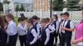 Сотрудники Госавтоинспекции Ардонского района вместе с отрядом ЮИД организовали акцию «Юный пешеход!»