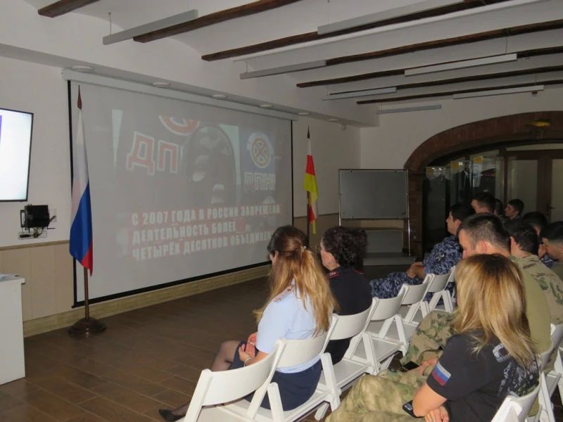 В Музее истории ОВД Северной Осетии сотрудникам МВД и Росгвардии рассказали об информационных ловушках в период выборов В Музее истории ОВД Северной Осетии сотрудникам МВД и Росгвардии рассказали об информационных ловушках в период выборов