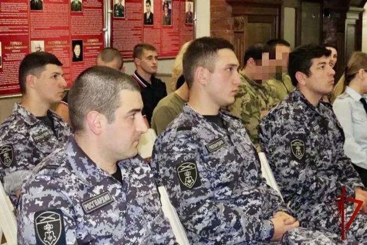 В Музее истории ОВД Северной Осетии сотрудникам Росгвардии и МВД рассказали об информационных ловушках в период выборов В Музее истории ОВД Северной Осетии сотрудникам Росгвардии и МВД рассказали об информационных ловушках в период выборов