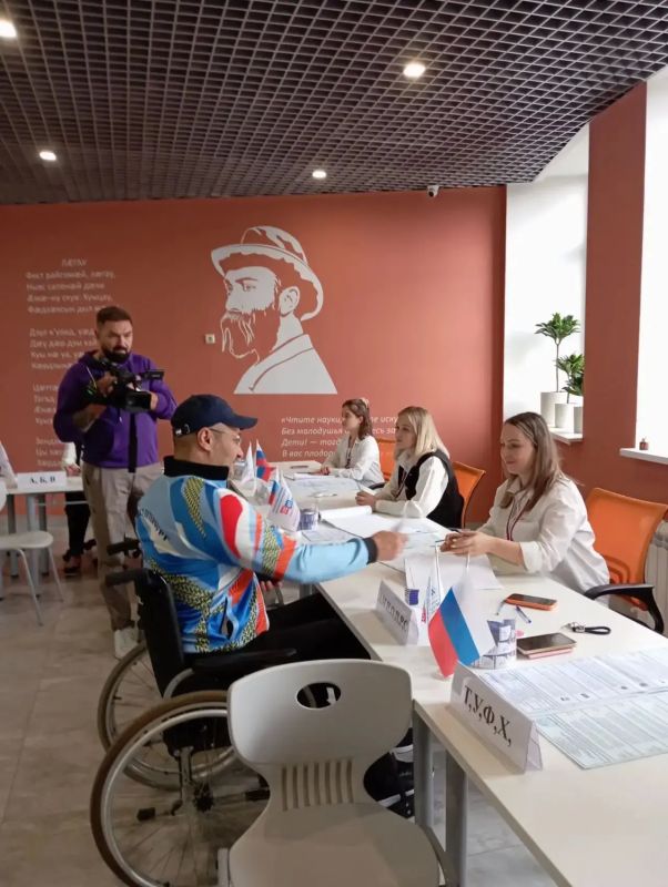 На участке 294 проголосовали 8 подопечных реабилитационного центра, который возглавляет депутат республиканского Парламента Жанна Цаллагова На участке 294 проголосовали 8 подопечных реабилитационного центра, который возглавляет депутат республиканского Парламента Жанна Цаллагова