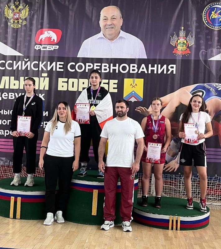 Успех женской сборной Северной Осетии на Всероссийском турнире по вольной борьбе в Гулькевичи Успех женской сборной Северной Осетии на Всероссийском турнире по вольной борьбе в Гулькевичи