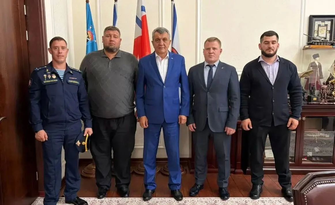 Сергей Меняйло встретился с участниками СВО из Севастополя Сергей Меняйло встретился с участниками СВО из Севастополя