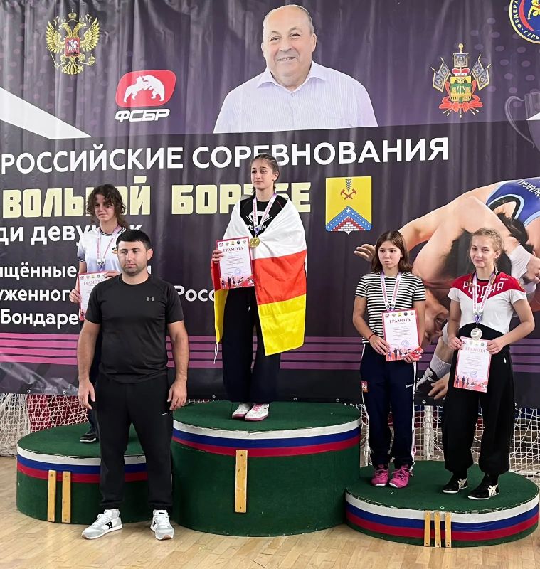 Успех женской сборной Северной Осетии на Всероссийском турнире по вольной борьбе в Гулькевичи Успех женской сборной Северной Осетии на Всероссийском турнире по вольной борьбе в Гулькевичи