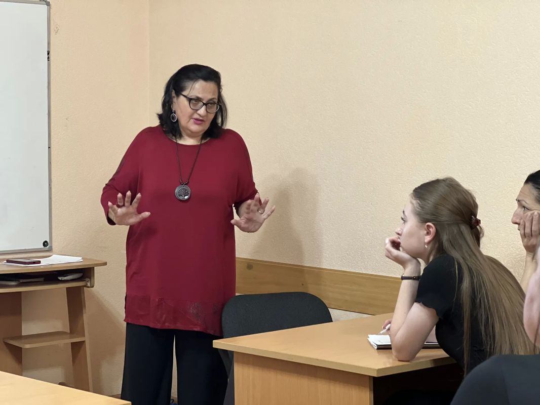 В ИРПК стартовала программа повышения квалификации для учителей начальных классов В ИРПК стартовала программа повышения квалификации для учителей начальных классов