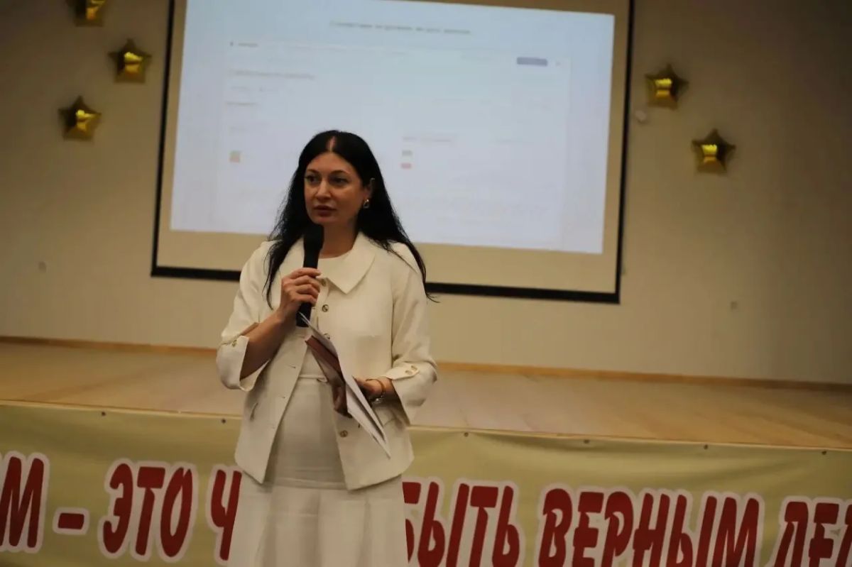 Сегодня в Беслане, на базе школы №9, провели расширенное совещание с директорами школ и руководителями образовательных организаций республики Сегодня в Беслане, на базе школы №9, провели расширенное совещание с директорами школ и руководителями образовательных организаций республики