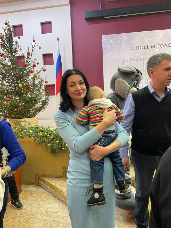 Уважаемая Элла Маирбековна искренне поздравляю Вас с назначением на новую должность! Уважаемая Элла Маирбековна искренне поздравляю Вас с назначением на новую должность!